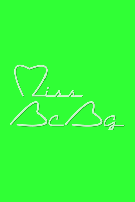 Miss BCBG Green High, par Xavier E. G. Dierick
